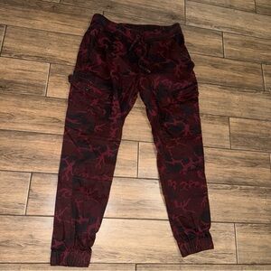 Ring Of Fire Camo Joggers Casual Pants Drawstring Pockets Red Size XL